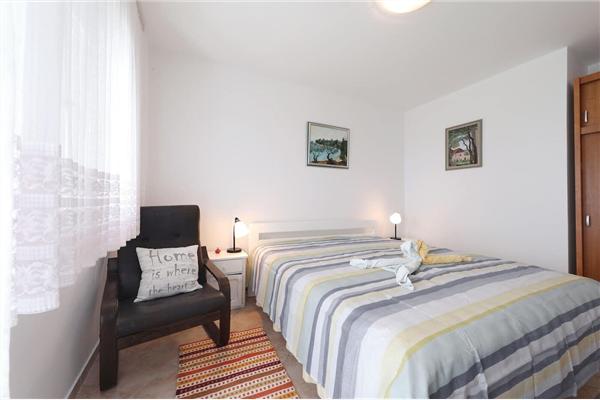 Apartment A1, for 6 persons