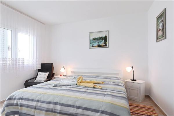 Apartment A1, for 6 persons