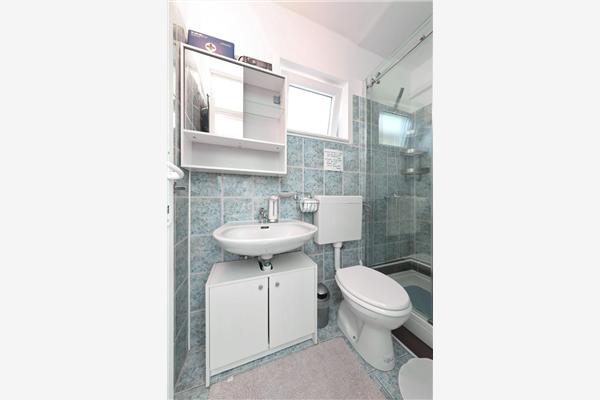 Apartment A1, for 6 persons