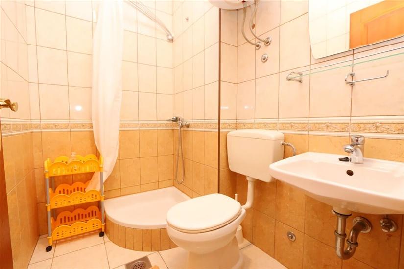 Apartment A4, for 4 persons