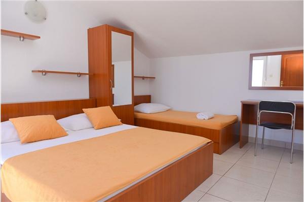 Apartment A8, for 4 persons