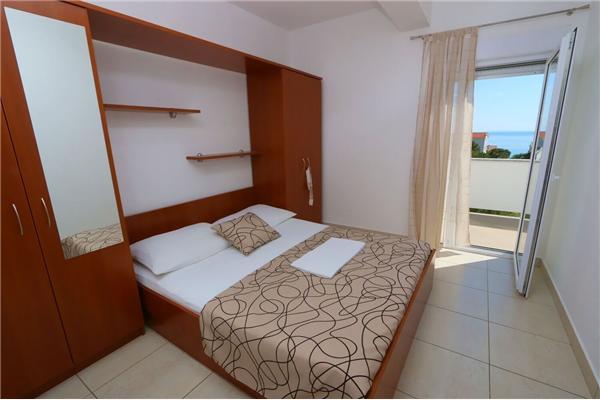 Apartment A5, for 5 persons