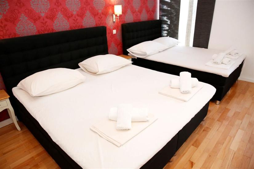 Apartment A1, for 5 persons