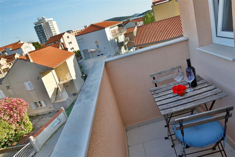 Room S9, for 2 persons