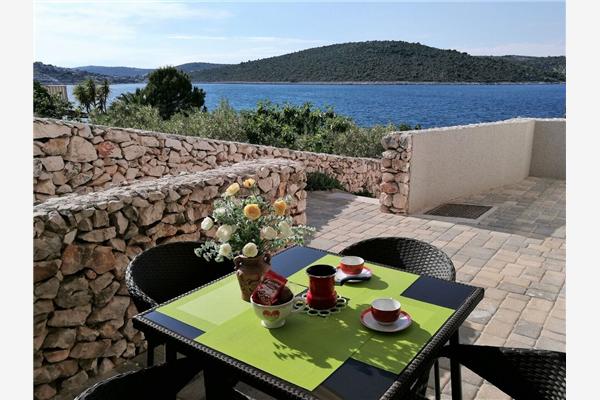 Apartment A2, for 4 persons