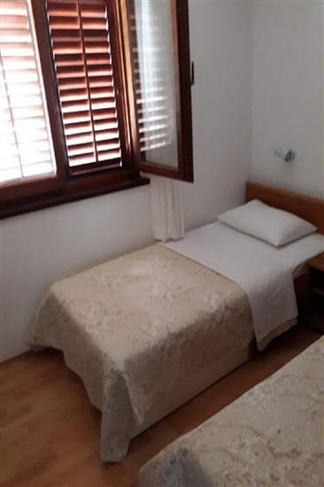 Apartment A4, for 4 persons