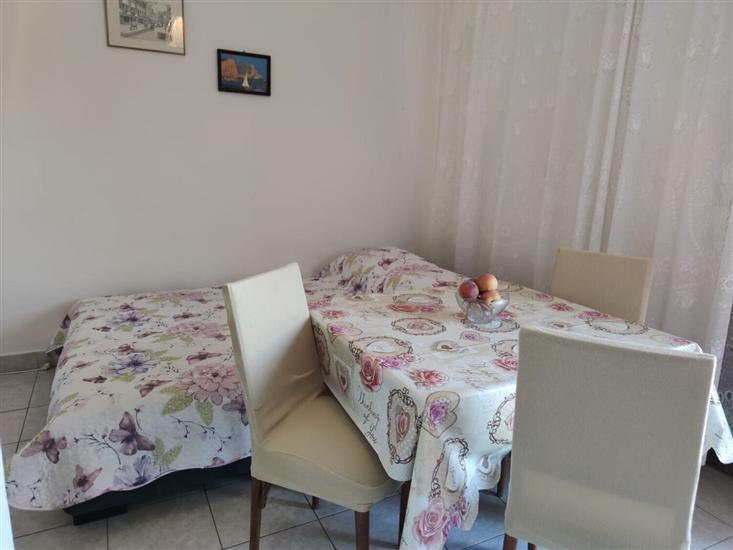Apartment A1, for 4 persons