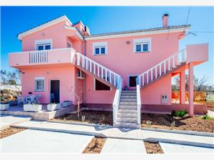 Apartments Marija Vrsi Zukve - exljubo Vrsi (Zadar), Size 23.00 m2, Airline distance to town centre 500 m