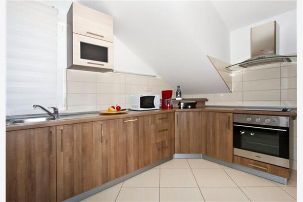 House K1, for 16 persons