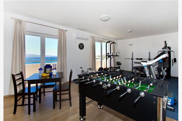 House K1, for 16 persons