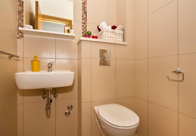 House K1, for 16 persons