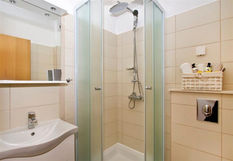 House K1, for 16 persons