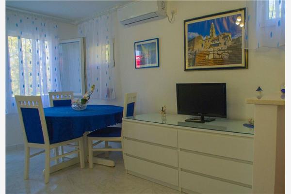 Apartment A1, for 3 persons