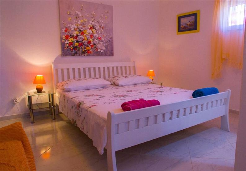 Apartment A1, for 3 persons