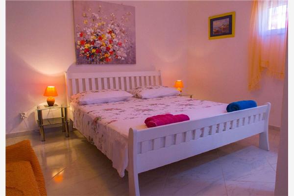 Apartment A1, for 3 persons