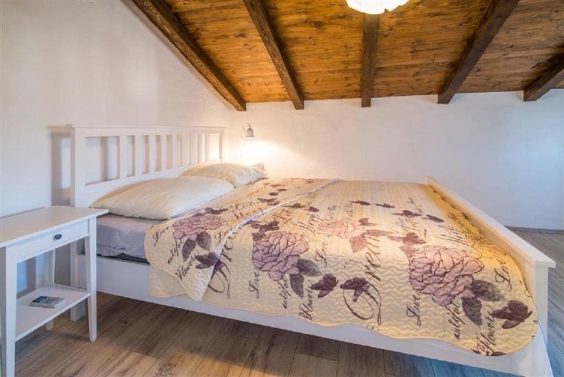 House K1, for 10 persons