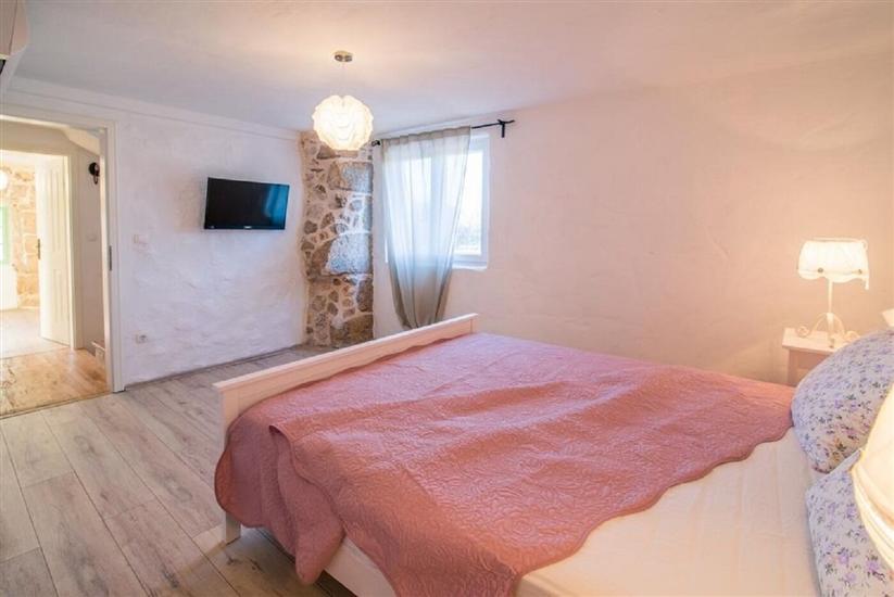 House K1, for 10 persons