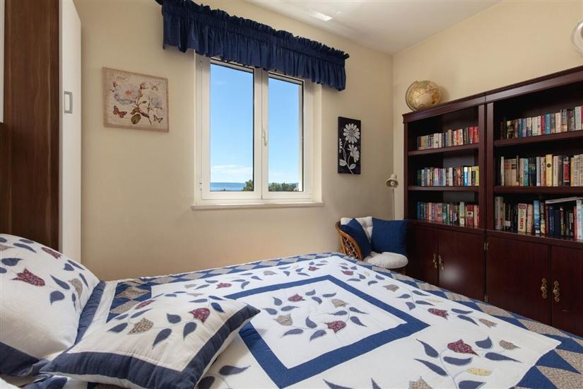 Apartment A4, for 8 persons