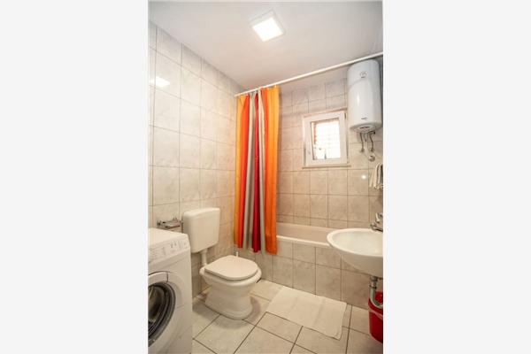 Apartman A1, na 8 osebe