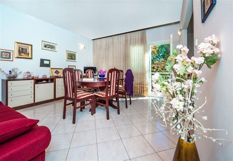 House K1, for 8 persons