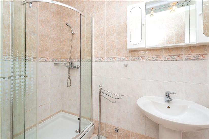 House K1, for 8 persons