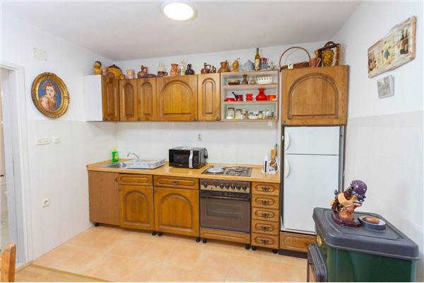 House K1, for 10 persons