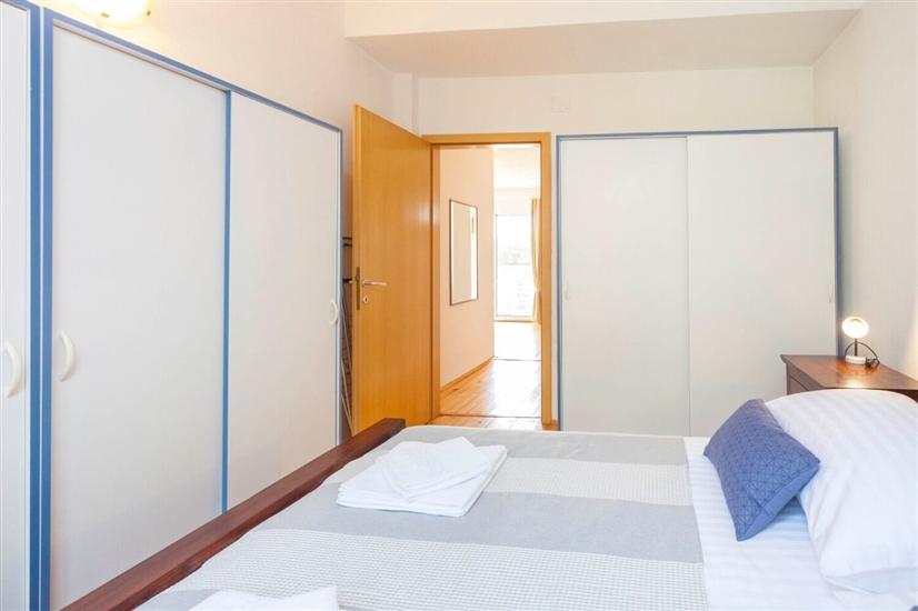 House K1, for 10 persons