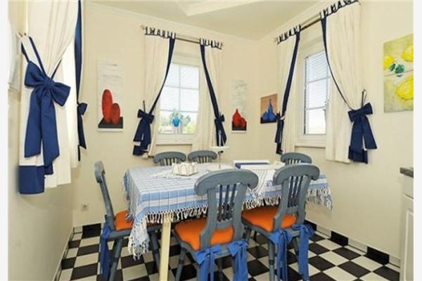 Apartment A2, for 4 persons