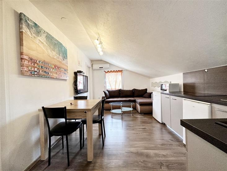 Apartment A2, for 4 persons