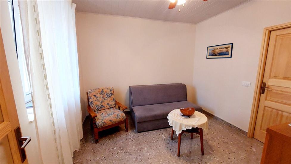 Apartment A1, for 6 persons