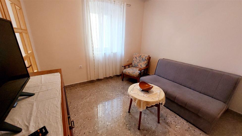 Apartment A1, for 6 persons