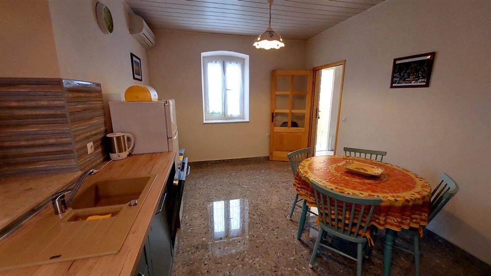 Apartment A1, for 6 persons