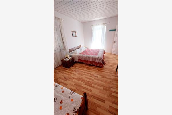 Apartment A1, for 6 persons