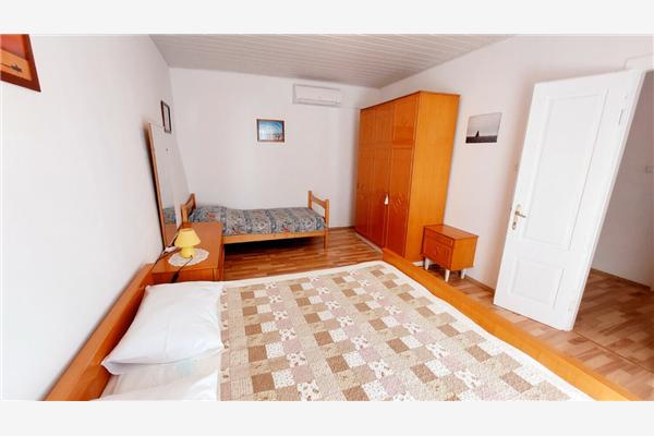 Apartment A1, for 6 persons