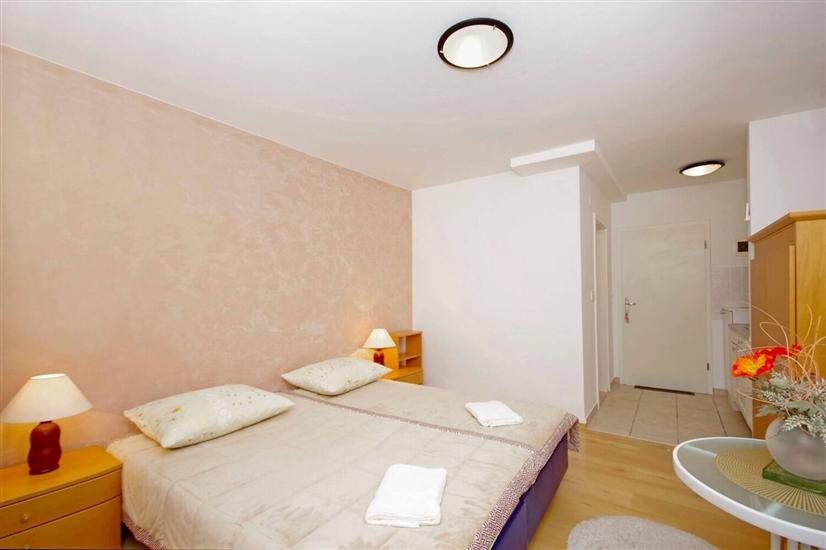Apartment A1, for 2 persons