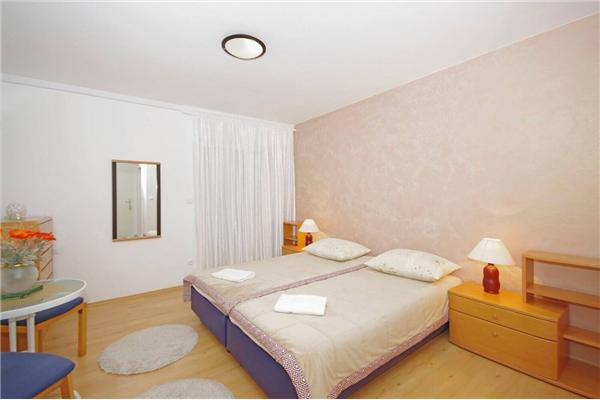 Apartment A2, for 2 persons