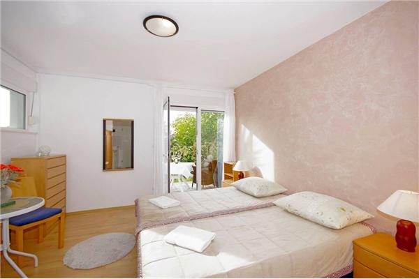 Apartment A2, for 2 persons