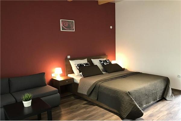 Room S2, for 2 persons