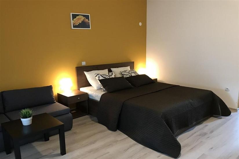 Room S3, for 2 persons