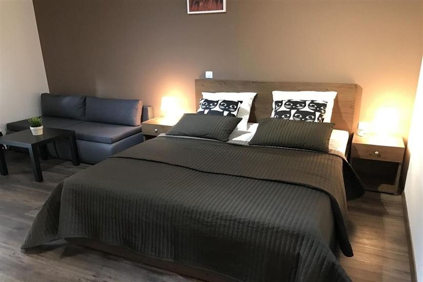 Room S4, for 2 persons