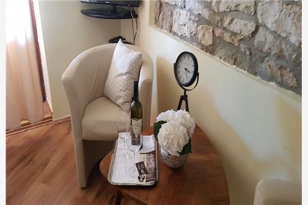 Room S3, for 2 persons