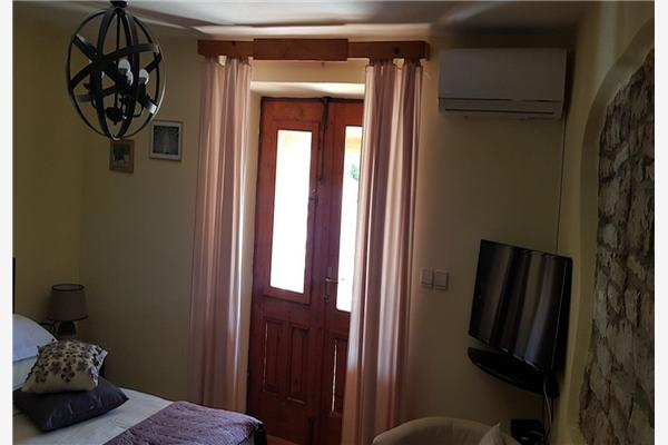 Room S3, for 2 persons