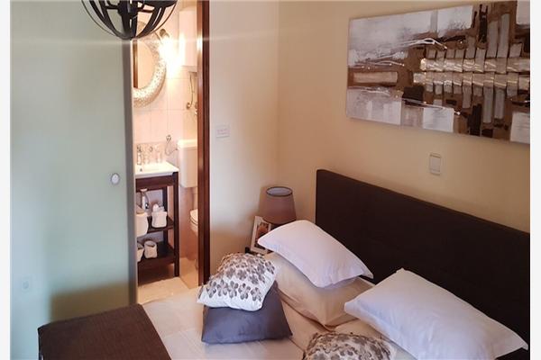 Room S3, for 2 persons