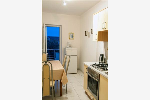 Apartment A4, for 4 persons