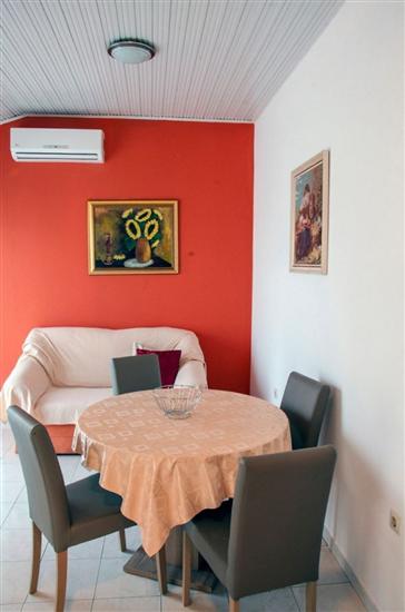 Apartment A6, for 4 persons