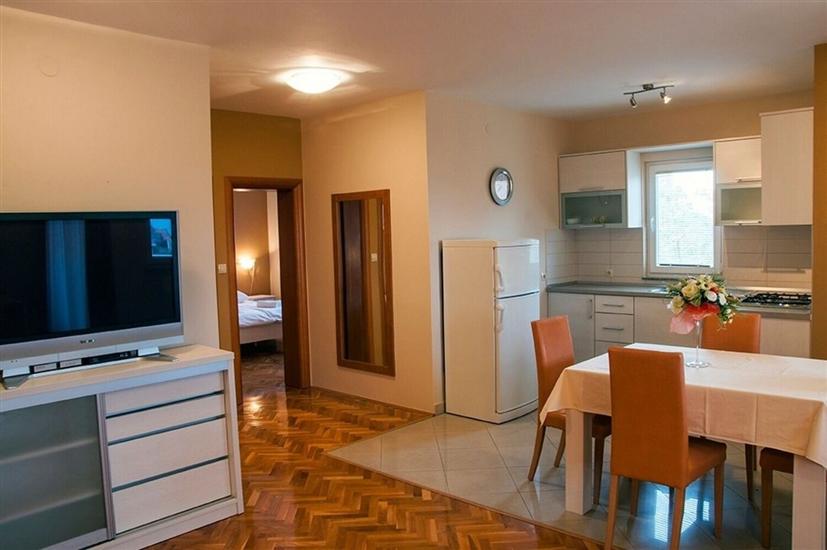 Apartment A4, for 4 persons