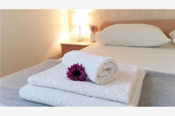 Apartment A2, for 6 persons