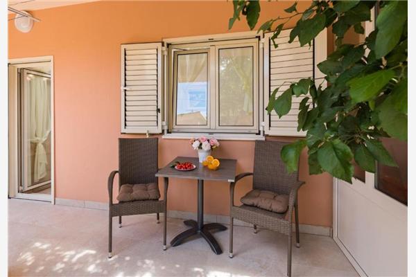 Apartment A2, for 3 persons