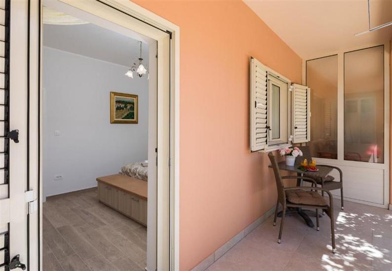 Apartment A2, for 3 persons