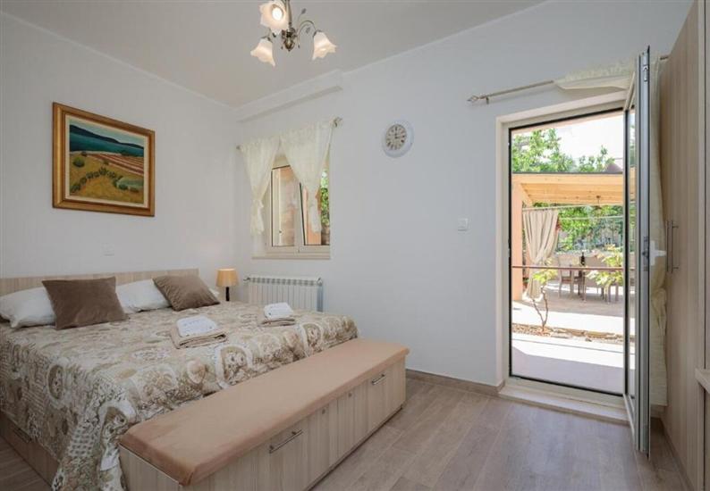 Apartment A2, for 3 persons